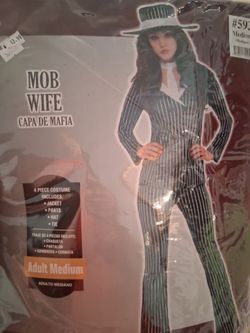 Womens size 6-8 Mobsters Wife Costume