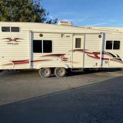 2007 Mega Lite Extreme Toy Hauler
