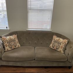 Tufted Sofa With Decorative Pillows 