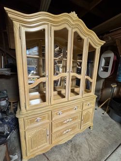 Dinning table