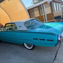 1962 Ford Thunderbird