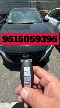 Car keys/llaves de autos/key fobs