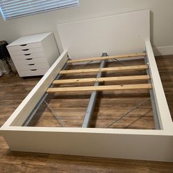 Bed Frame 