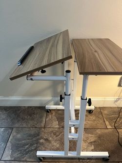 Rolling desk/stand