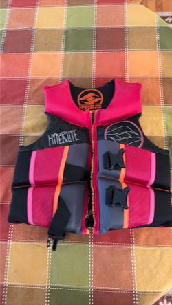 Hyperlite life jacket size youth