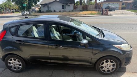 2011 Ford Fiesta