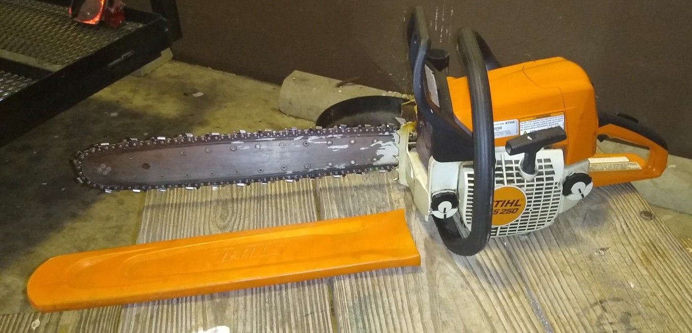 used STIHL MS250 rebuilt 18" 45cc CHAINSAW 2CYCLE GAS CHAIN SAW for