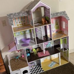 4ft. Doll House