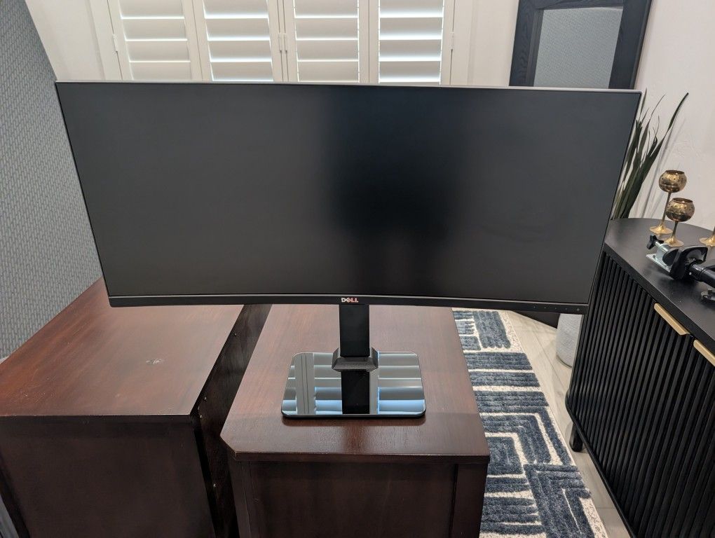 Dell UltraSharp U3415W 34-Inch QHD Ultra Wide 1440p Curved LED-Lit Monitor