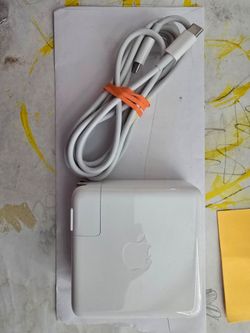 Genuine Apple 87W USB‑C Power Adapter model A1719 for MacBook Pro