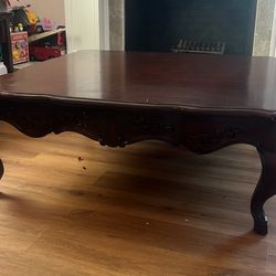 FREE COFFEE TABLE