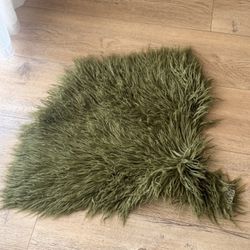 Green faux Fur