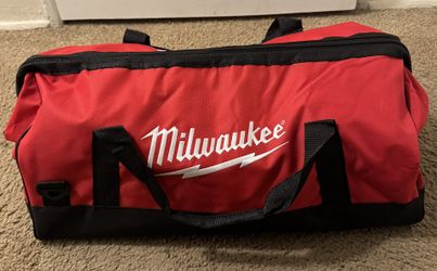 Milwaukee Contractors Bag 22 Inch