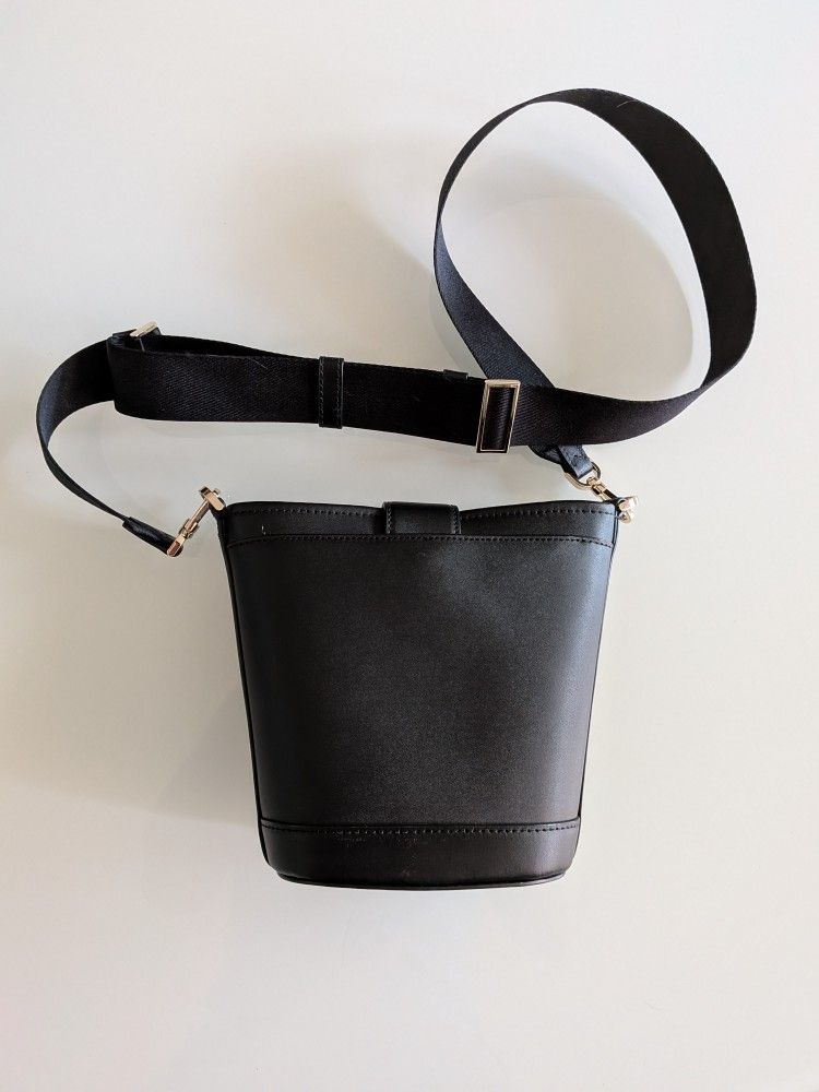 Kate Spade New York Audrey Mini Bucket Bag (Black)