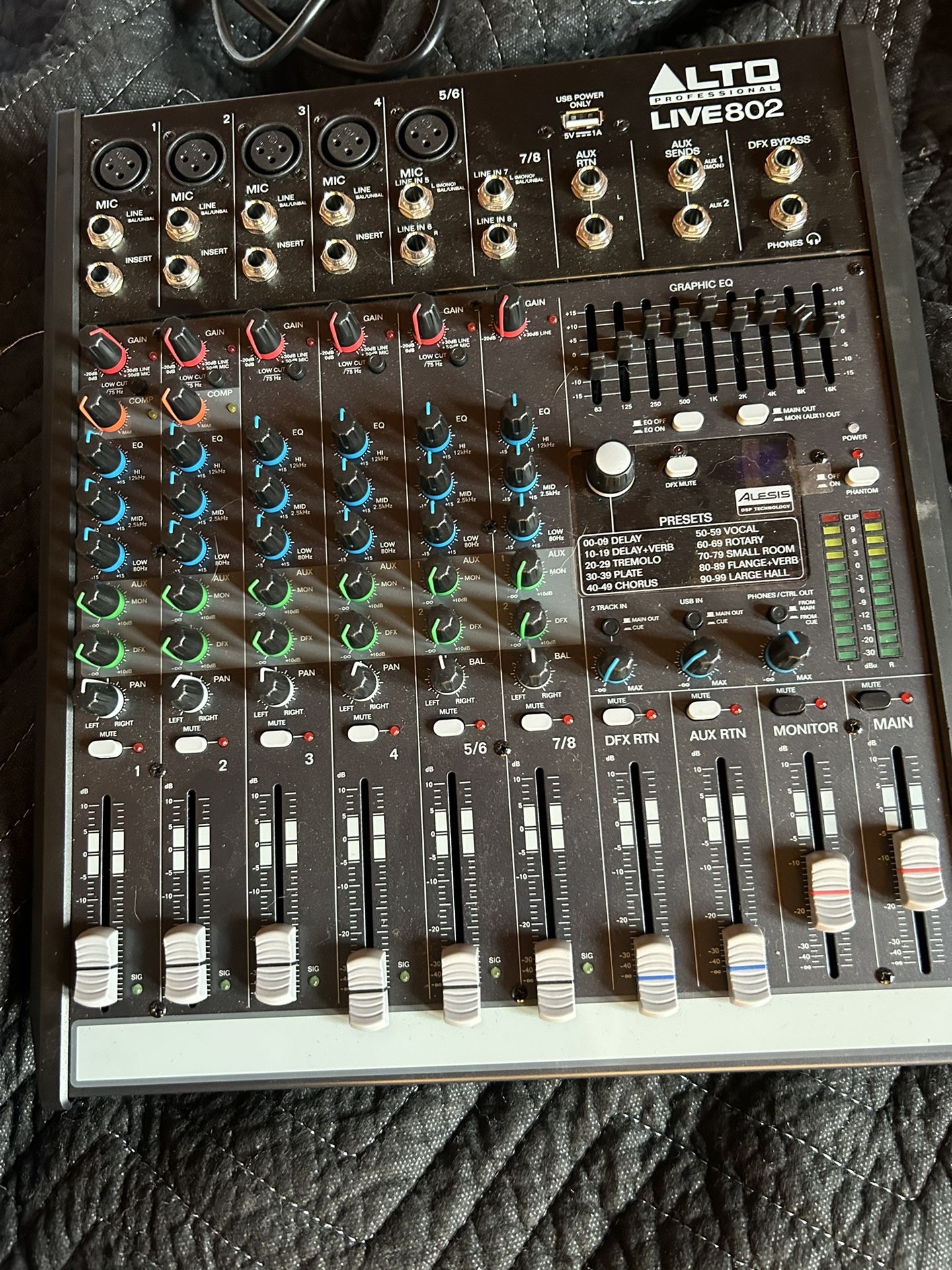 Alto 802 Mixer Board