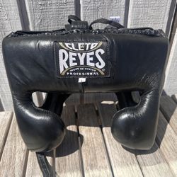 Cleto Reyes Cheek Protector Headgear