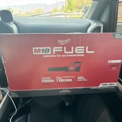 Milwaukee Fuel Blower 