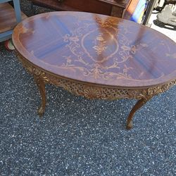 Vintage Victorian Style Italian Parlor Table