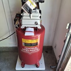 21 Gal Compressor With Fittings And Nailer