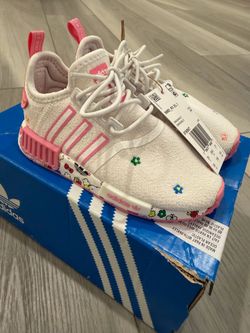Adidas hello kitty 9k brand new