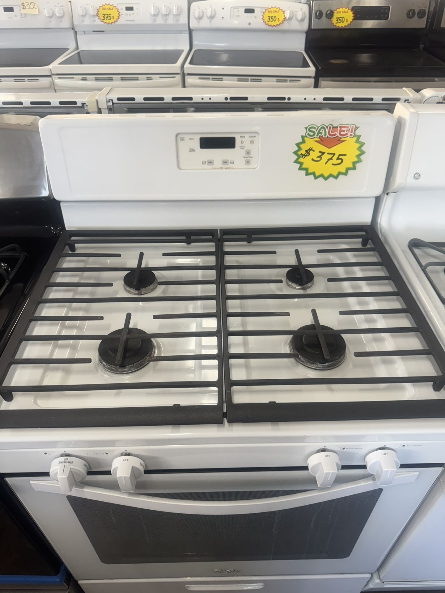 USED WHIRLPOOL GAS STOVE 