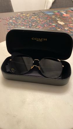 Coach Sunglasses - HC7134 (Shiny Light Gold/Black)