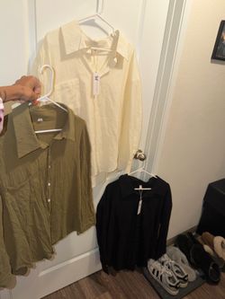 Medium Button-Down Shirt with Point Collar - Lot of 3 Cream, Black, And Olive