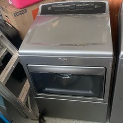 Whirlpool Washer & Electric Dryer