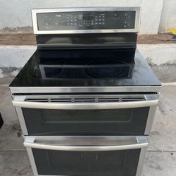 Ge Profile Double Oven Stove works perfect in good condition