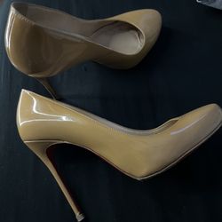 Christian Louboutin Nude Heels / Pump Shoes Size 38