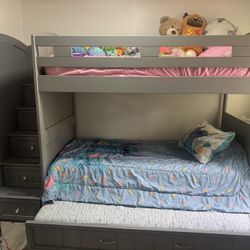 Three-level Bunk Bed