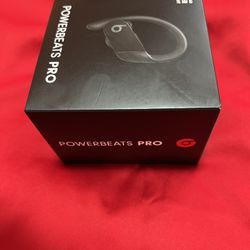 POWERBEATS PRO - Sweat And Water Resistant 