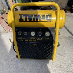 Dewalt 4.5 Gal.  Electric Air Compressor