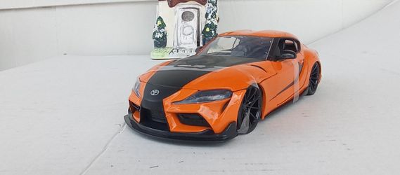 Die Cast Metal - Fast & Furious -2020 Toyota G R Supra - New-