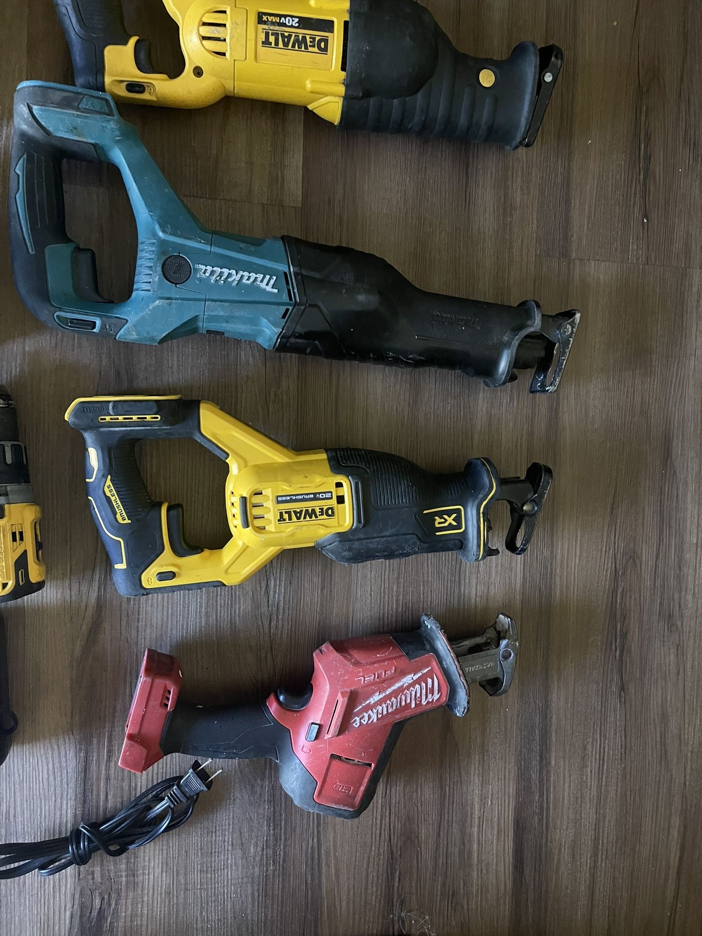 Herramientas Dewalt Y Milwaukee 
