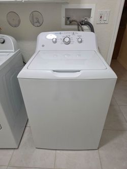 GE 4.2 Cu. Ft. Top Load Washer – Good Condition