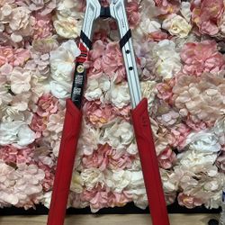 Corona XSeries 2 - 1/4 in. Cut Capacity High Carbon Steel Blade With Non Slip Grips Bypass Lopper