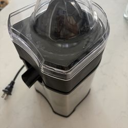 Citrus electric juicer