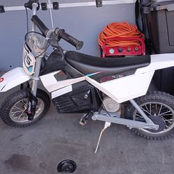 Razor MX400 24V Dirt Rocket Electric Motorcycle Bike - Black