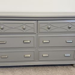 Grey Dresser 