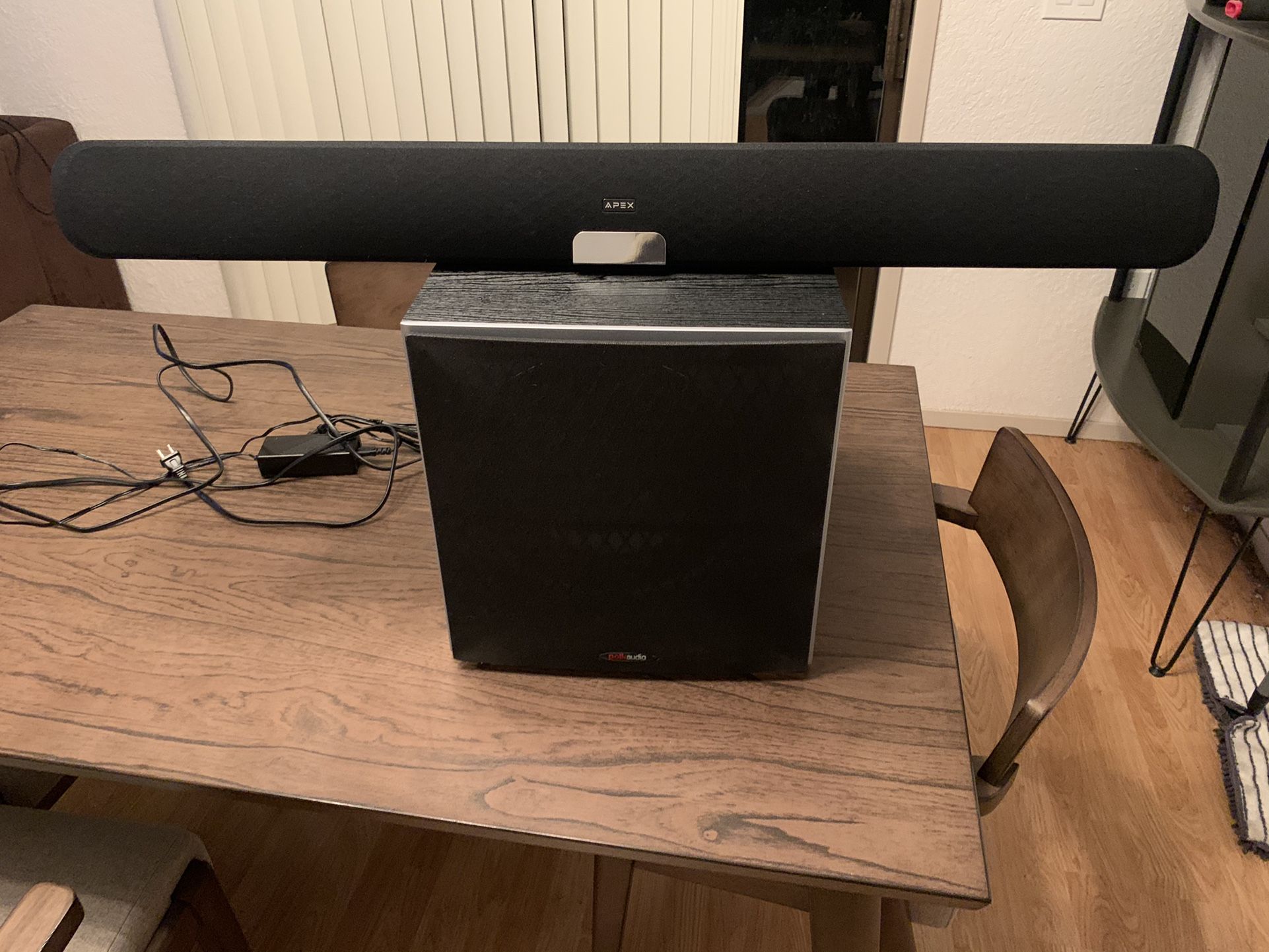 Apex Sound Bar With Polk Audio Subwoofer