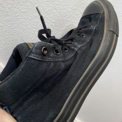 Converses Shoes Men’s Size 8,5