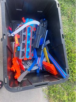 Hot wheels tracks / accessories