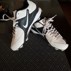 Nike Mvp Metal Baseball Cleats Size 7.5 Slightly Used $25