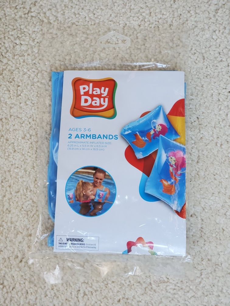 "Play Day" 2 armbands 3-6 years old