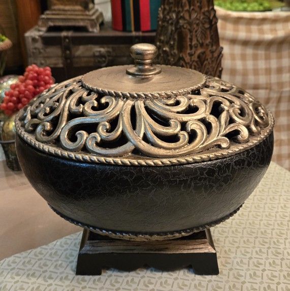 Large Heavy Ornate Vase With Cutouts And Lid On Pedestal