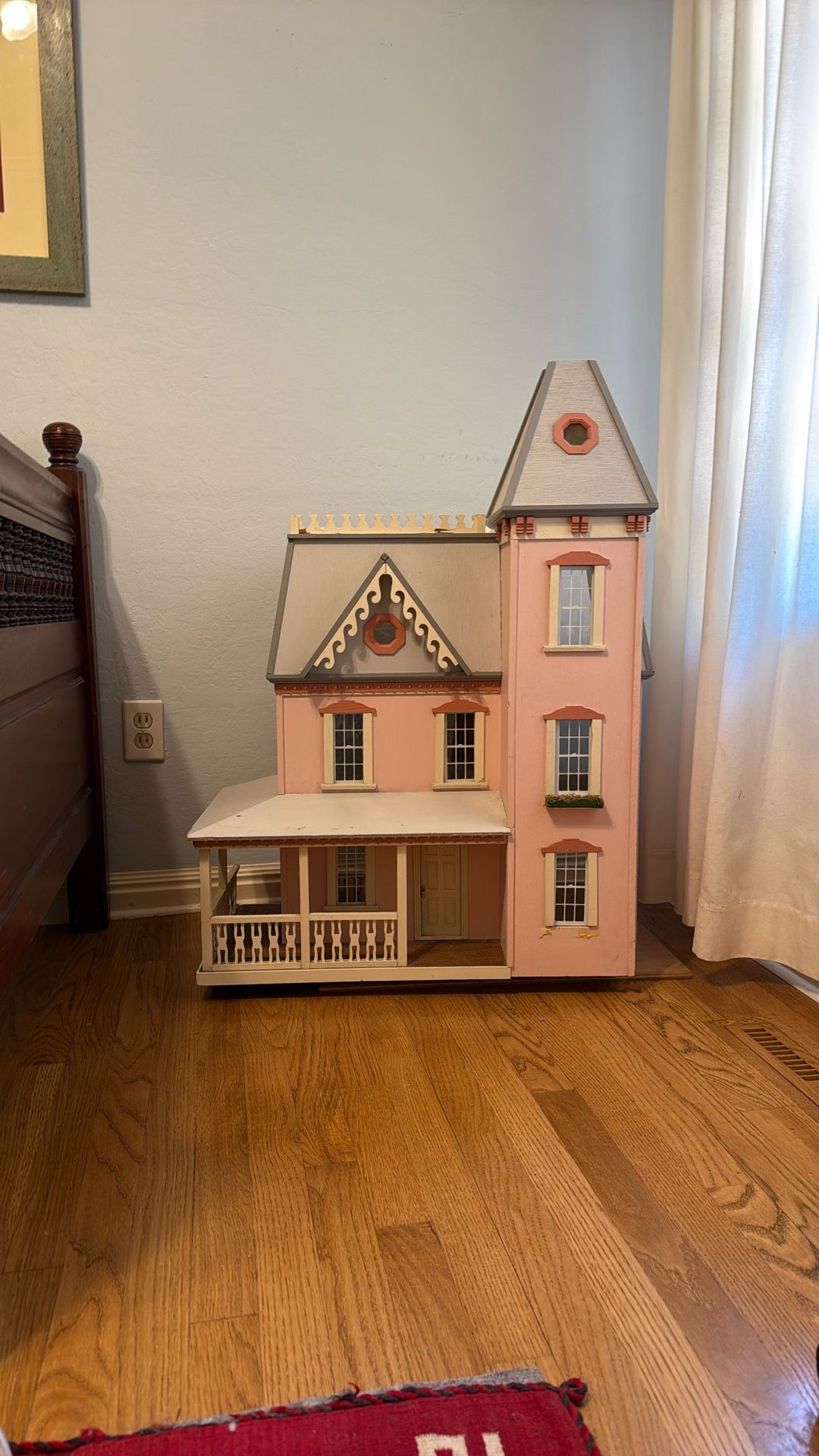 Victorian Dollhouse
