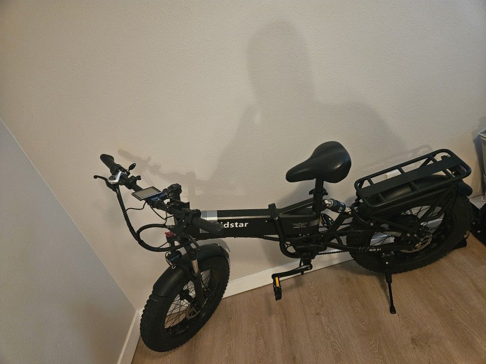 Fairly New Foldable Ebike For Sale Only 72miles On Odometer