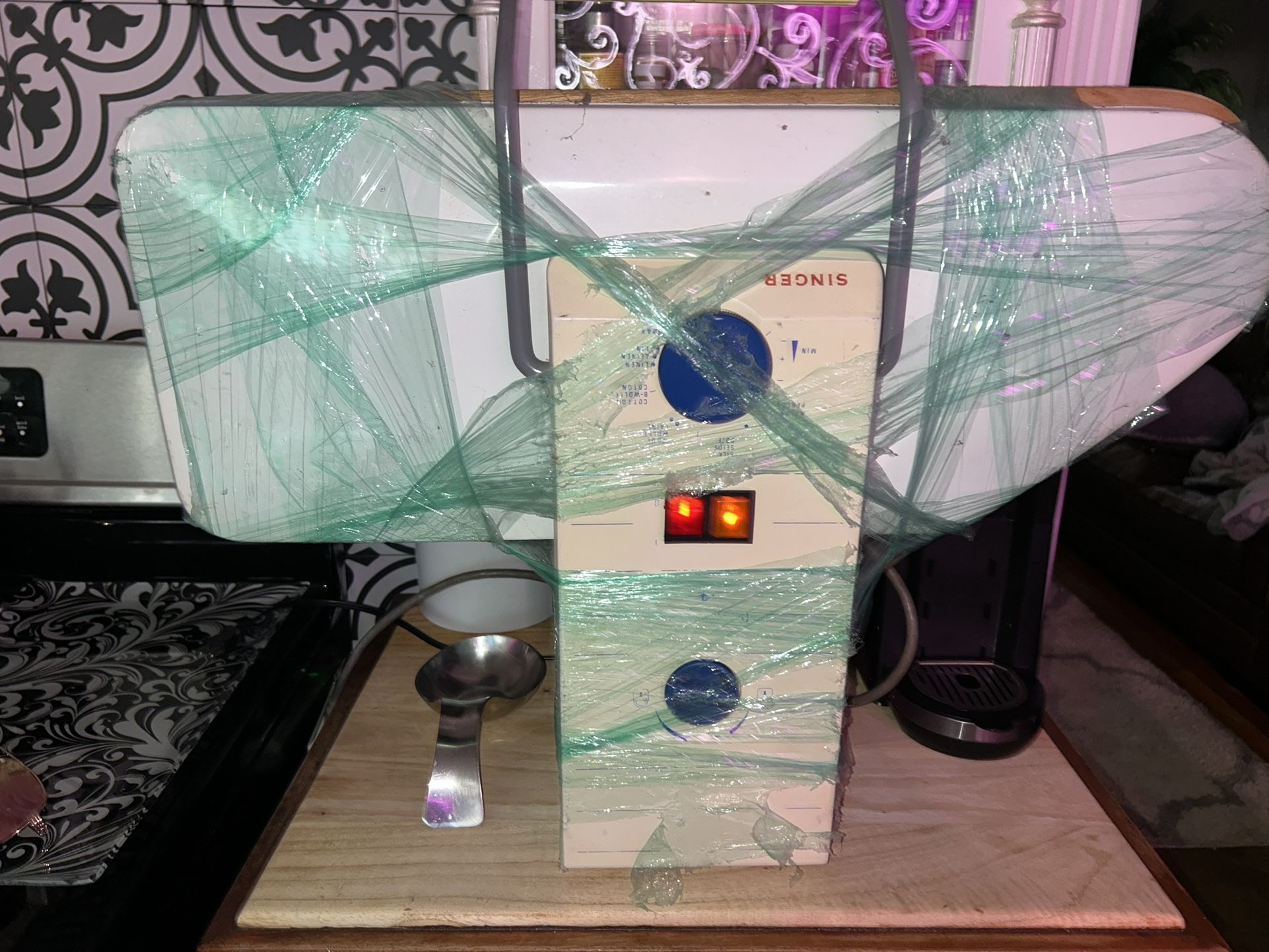 Singer Magic Press 4 Electric Iron Press