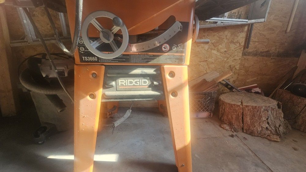 Ridgid TS3660 Table Saw